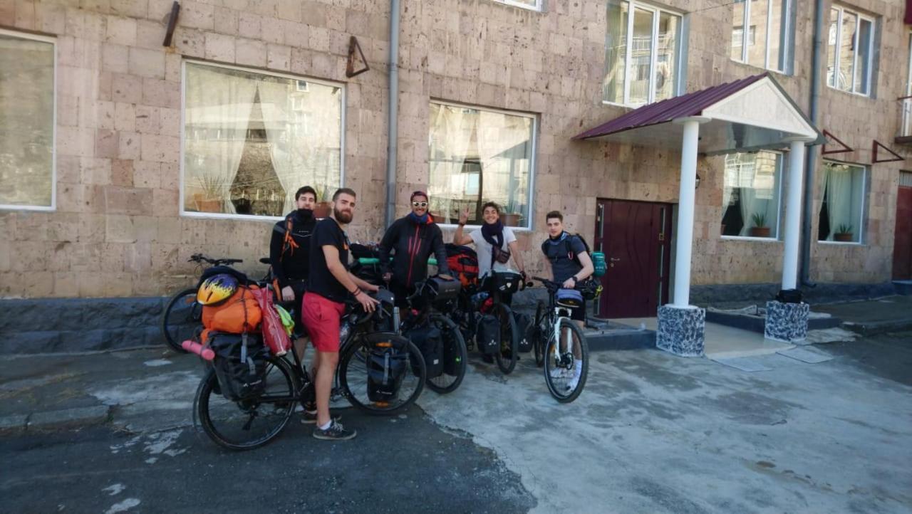 Aparthotel In ألافيردي المظهر الخارجي الصورة